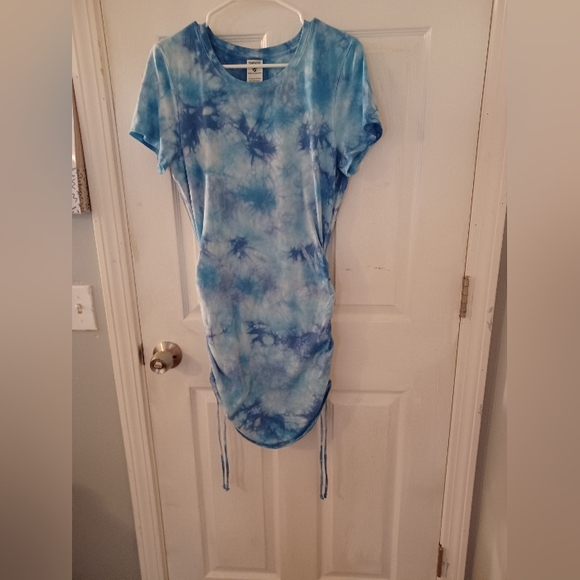 Dress - Picture 7 of 9